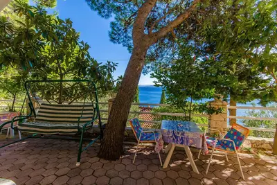 Image de Appartement d'une chambre avec la terrasse et la vue sur le mer Pisak, Omis (A-2802-d)