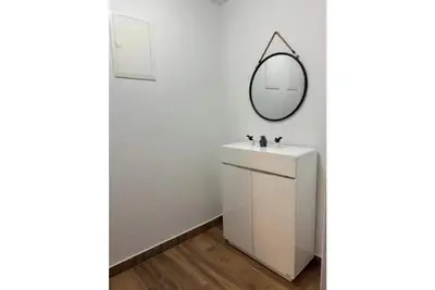 Image de 2 bedroom apartment with sea views