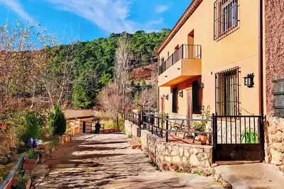 Image de Cortijo de las Cañadas, 500 meters from the source of the Mundo River (Los Chorros).