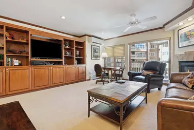 Image de Saint James Place 218