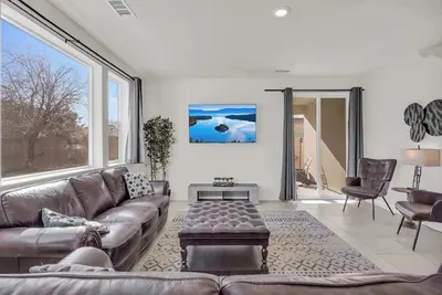 Image de 5-Bedroom/3. 5Bath/Sleeps19/2 Kitchens