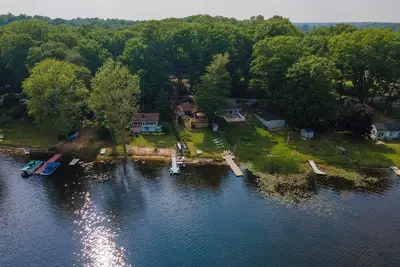 Image de Cozy Lakefront Cottage! ! !