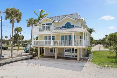 Image de Waterfront 3 Bedroom Home on the Indian River