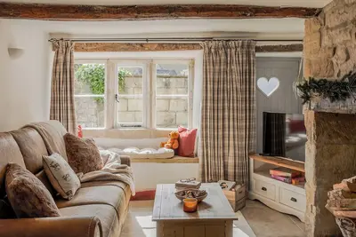 Image de Romantic Dog-Friendly Cotswolds Retreat With Views of Slad Valley, Painswick