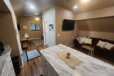 Image de New Studio Across From Mercy Hospital