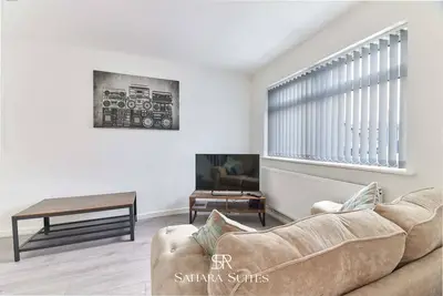 Image de Upto 20% Off | Stylish 3br Blyth Home | Work Stay