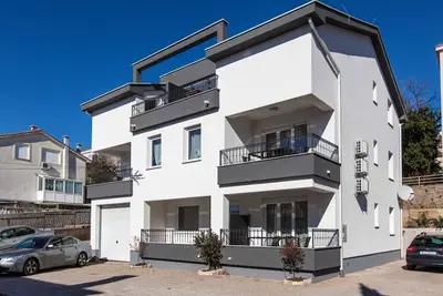 Image de Beachfront Apartments for Relaxing Getaways in Crikvenica - Standard One Bedroom Apartment 4