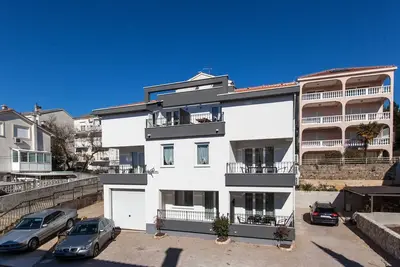 Image de Beachfront Apartments for Relaxing Getaways in Crikvenica - Standard Two Bedroom Apartment 7