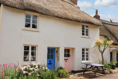Image de 1 The Square, pet friendly, character holiday cottage in Hope Cove