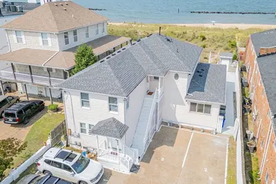 Image de Oceanfront Cozy Beach Duplex