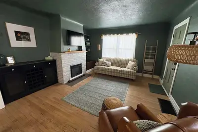 Image de The Clover Cottage - Rolla's St. Pat's Themed house near S&T, Acorn Trail & more!