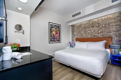 Image de Charming European-Style Suite by Embarcadero, Near Dining & Bart