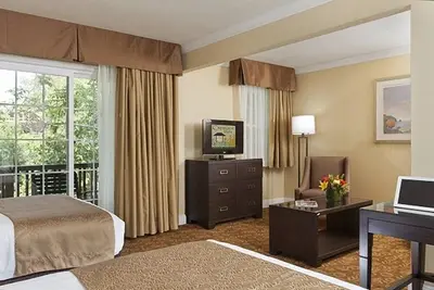 Image de 2 Spacious Room with Free Breakfast, Heated Pool & Parking Near Stanford