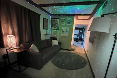 Image de Pet-Friendly Cabin Retreat and Rave Den in Crestline - Wifi, Bbq, mountain views