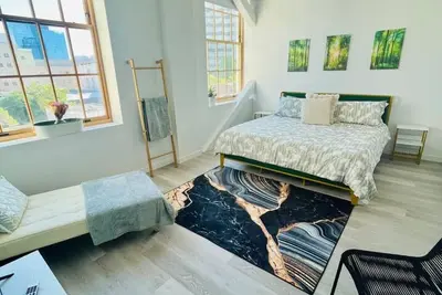 Image de Downtown Commons Luxury Loft