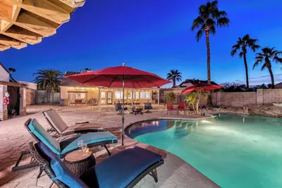 Private Oasis with the Best backyard! ! !