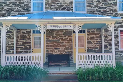 Image de The Nicholas Seitz House - A Restored Stone Home