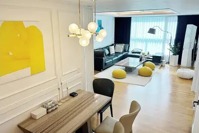 Image de 3-bedroom apartment in fabulous Seoul with big family. Enjoy your stay