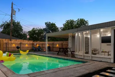 Image de Spacious 4-bedroom house in charming Dallas with Ac, WiFi