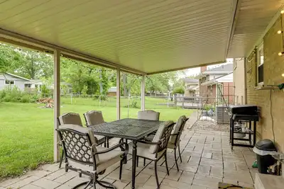 Image de 10 Mi to Dtwn Cincinnati: Home w/ Patio & Yard!