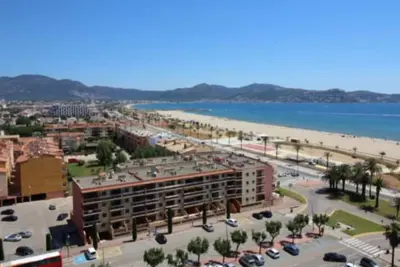 Image de Empuriabrava appart 30 m de la plage vue mer 6 P, piscine com, 2 chambres, 2 sdb