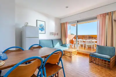 Image de Appartement spacieux pour 8 avec Wi-Fi à Roquebrune-Cap-Martin
