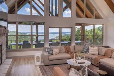 Image de Table Rock's Best View-8 dbl King bedrooms-hot tub