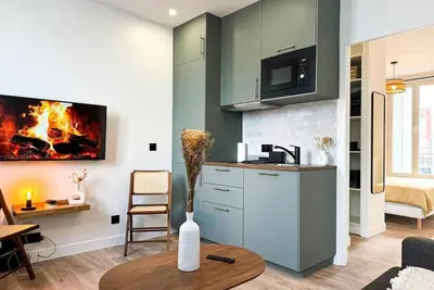Image de Appartement Bien Équipé dans un Quartier Prisé