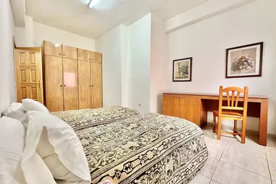 Image de High two dorms under 0