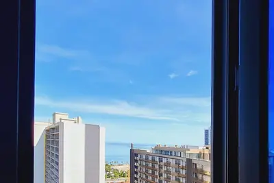 Image de Spacious 2br Apt #5 | Sea View, Balcony, Kitchen – Walk to Beach & Cafes