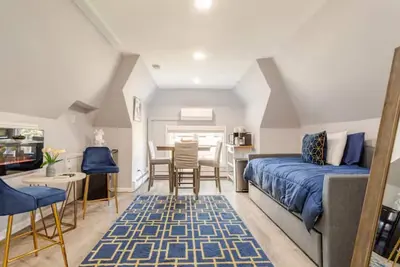 Image de Charming studio in marvelous New Rochelle with WiFi, Ac
