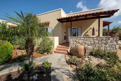 Image de 3 Charming Villas in Enchanting Chorafakia with Private Pool