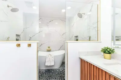 Image de Modern Fishers home, pet friendly, pickleball, hot tub, concerts, restaurants! !