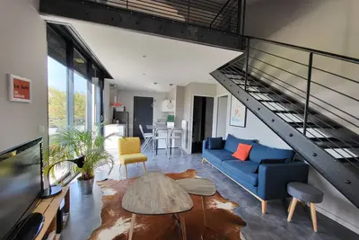 Image de Loft avec terrasse entre Eurexpo et St Exupéry