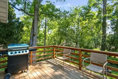 Image de Charming 2-bedroom 1 full bath cottage in wonderful Fontana with Ac, WiFi.