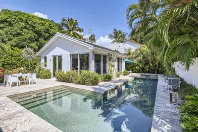 Image de Villa Ardmore - Indulge in Spa Living with Guesthouse & Private Pool