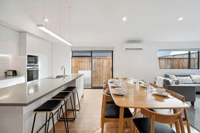 Image de Gorgeous mountain views, fabulous house