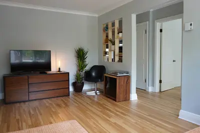 Image de Rosemont: Sympatique logement à 2 pas du Parc Molson!