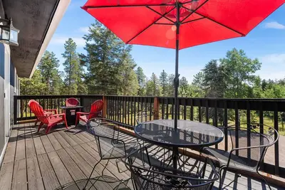 Image de New! Private Mountain home in Conifer: Hot tub, game room, pet friendly