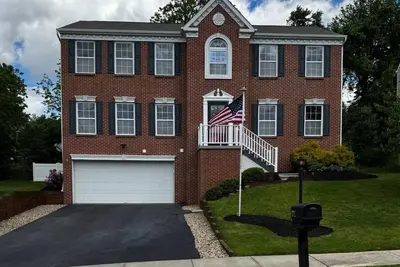 Image de Spacious 5-bedroom house with WiFi, Ac in fabulous Imperial