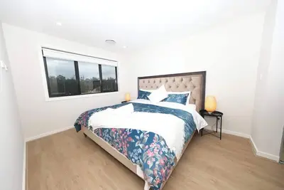 Image de Superb bnew 4 Bedroom House in Box Hill