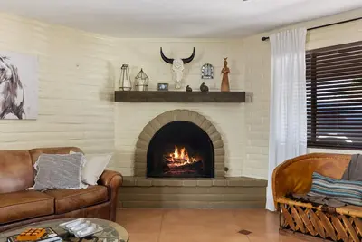 Image de Spacious Tubac Escape – 4br/3ba, Private Pool, Bar, Workout Room & 2 King Suites