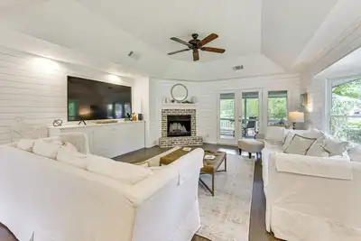 Image de Golf, Swim & Unwind: Callawassie Island Hideaway!