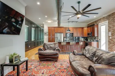 Image de 2 Mi to Dtwn San Marcos: Spacious Home w/ Yard!