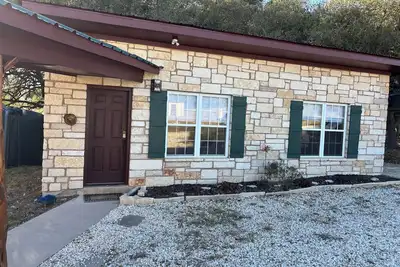 Image de Live Oak Annex - a charming 1-bedroom cabin at a ranch in Lampasas, Texas