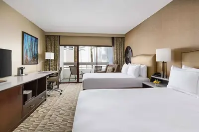 Image de Hilton Phoenix Airport, Standard 2 Queens, Free Shuttle & Outdoor Pool