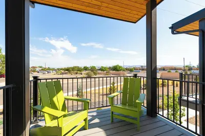 Image de Brand New Townhome in Downtown Grand Junction!
