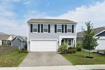 Image de 4-bedroom house in cool Columbus for your extended stay. Sleeps 10! Enjoy