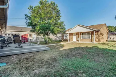 Image de Mins to Beach & Shopping - Quaint Unit in Bellview