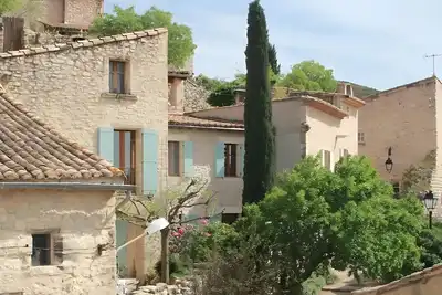 Image de Charming Stone House in Provence with Garden – Peaceful Location in Boulbon